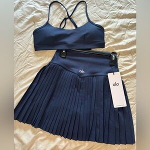 ALO YOGA set Tennis skit and bra